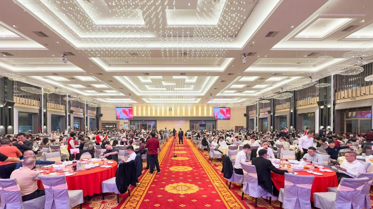拓路前行·領跑未來 | 集團2023年度總結會暨2024迎新晚會圓滿結束！(圖14)