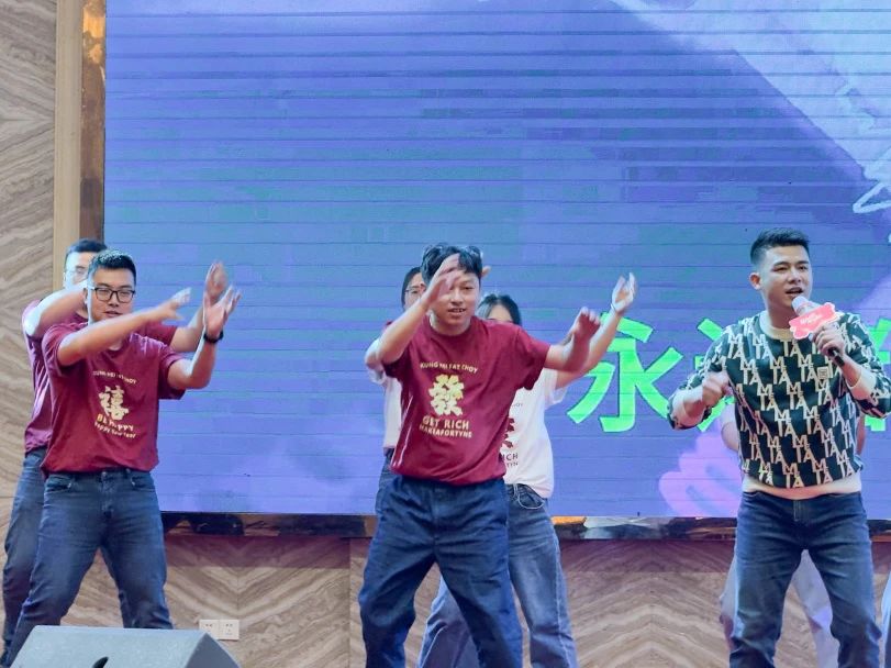 拓路前行·領跑未來 | 集團2023年度總結會暨2024迎新晚會圓滿結束！(圖30)