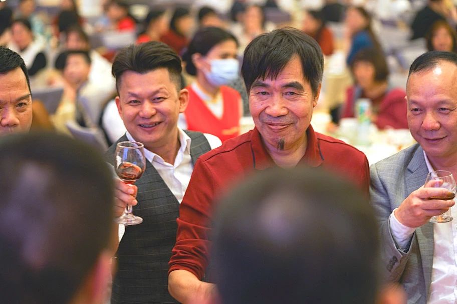 拓路前行·領跑未來 | 集團2023年度總結會暨2024迎新晚會圓滿結束！(圖32)